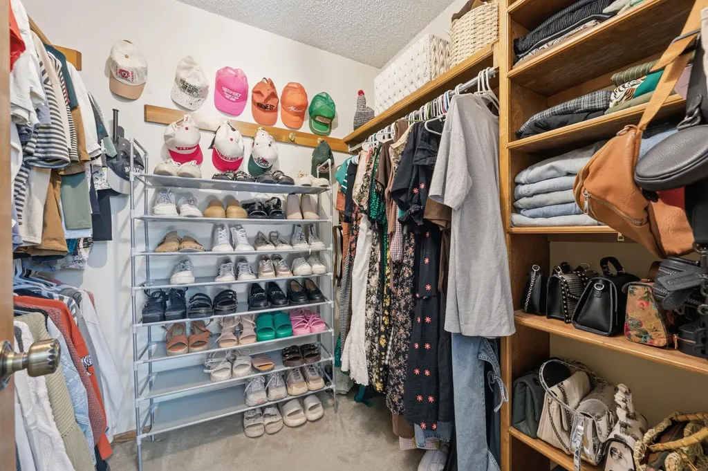 1300 E Cresthill Road Derby KS 67037-2169