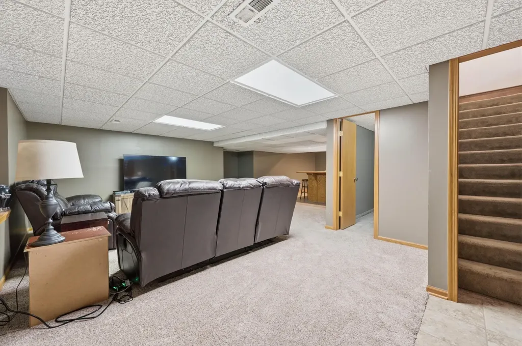 1300 E Cresthill Road Derby KS 67037-2169