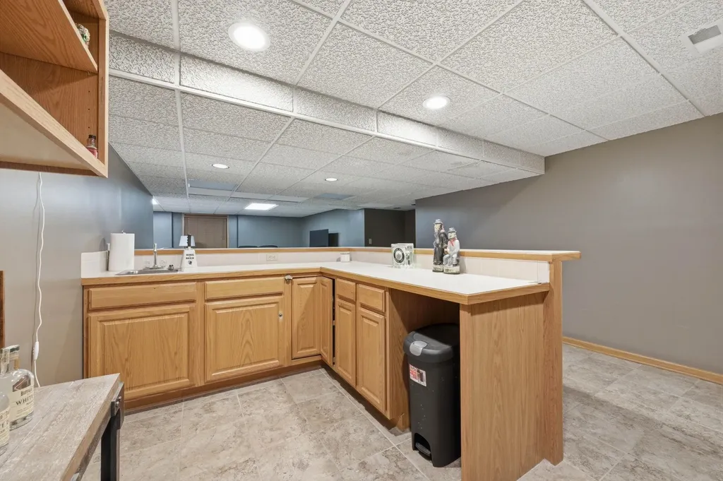 1300 E Cresthill Road Derby KS 67037-2169