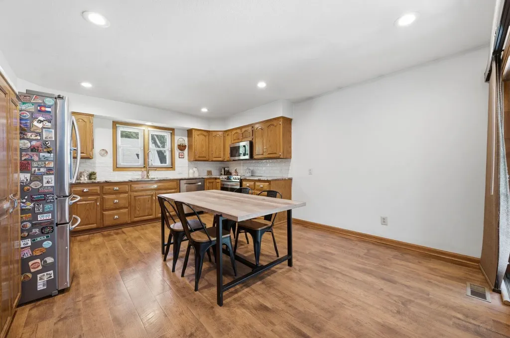 1300 E Cresthill Road Derby KS 67037-2169