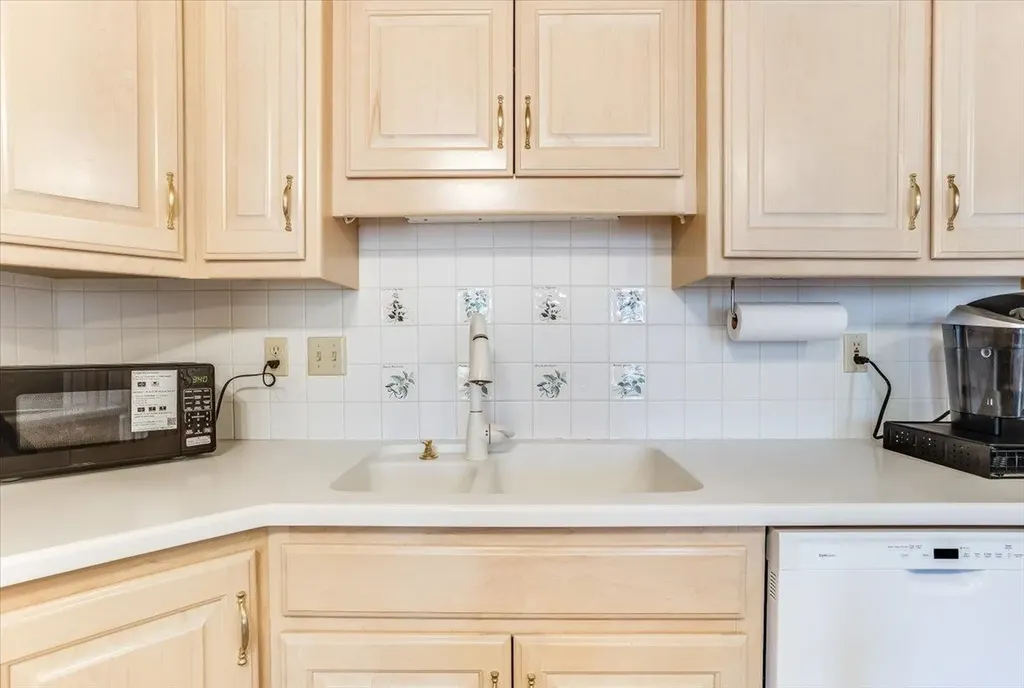 10531 W Millpond Street Wichita KS 67212