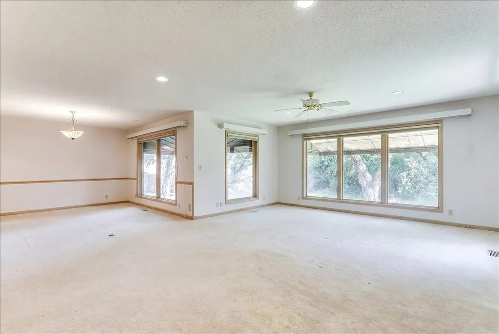 10531 W Millpond Street Wichita KS 67212