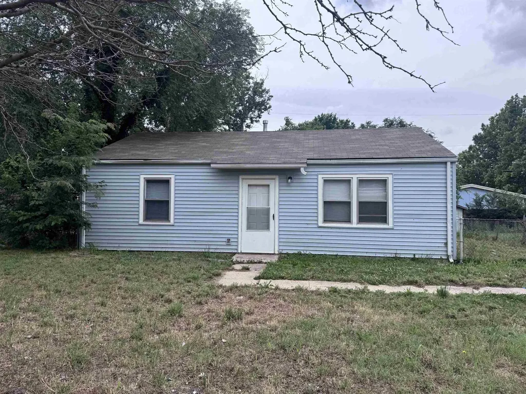 2929 E Idlewild Drive Wichita KS 67216