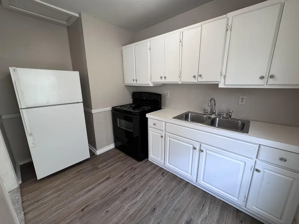 2929 E Idlewild Drive Wichita KS 67216