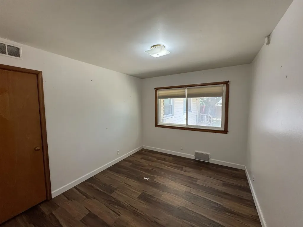1706 Mound Winfield KS 67156