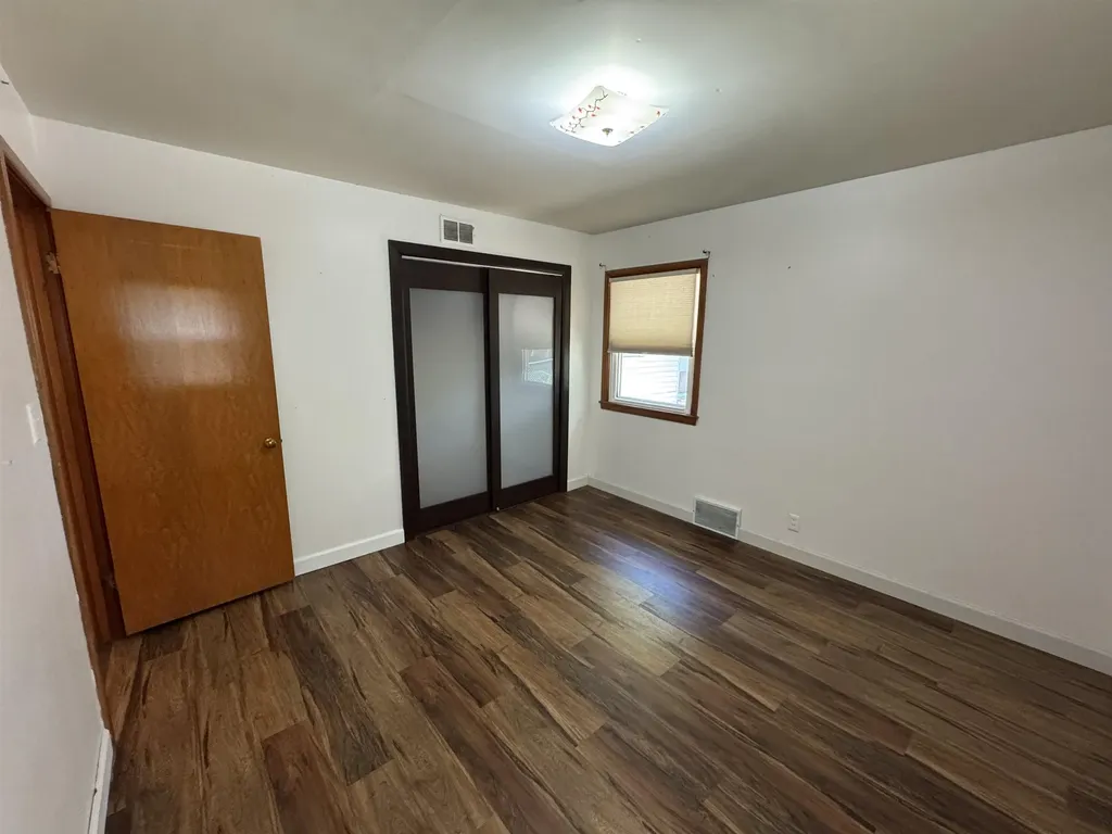 1706 Mound Winfield KS 67156