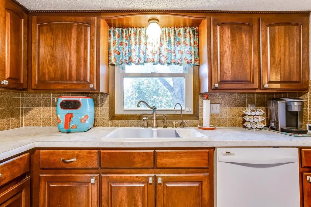 1741 N Byron Wichita KS 67212
