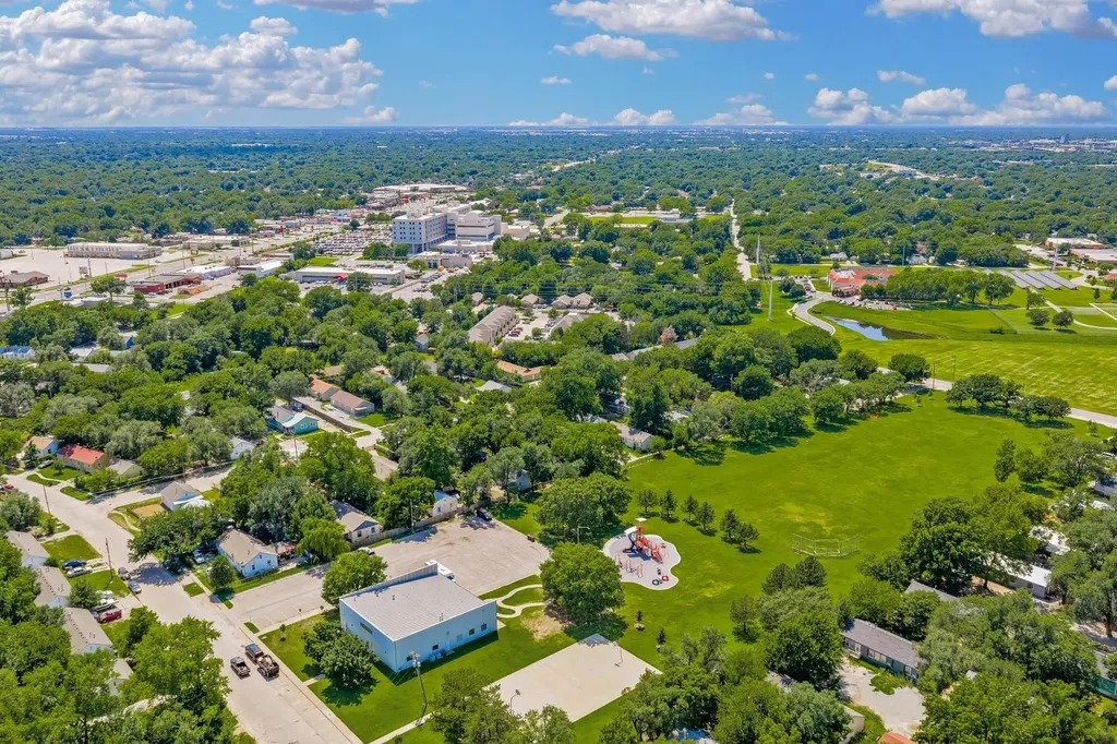 4210 E Menlo Drive Wichita KS 67218