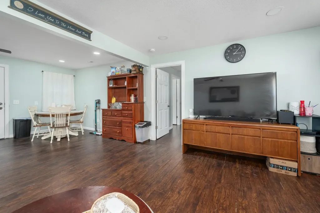 4210 E Menlo Drive Wichita KS 67218