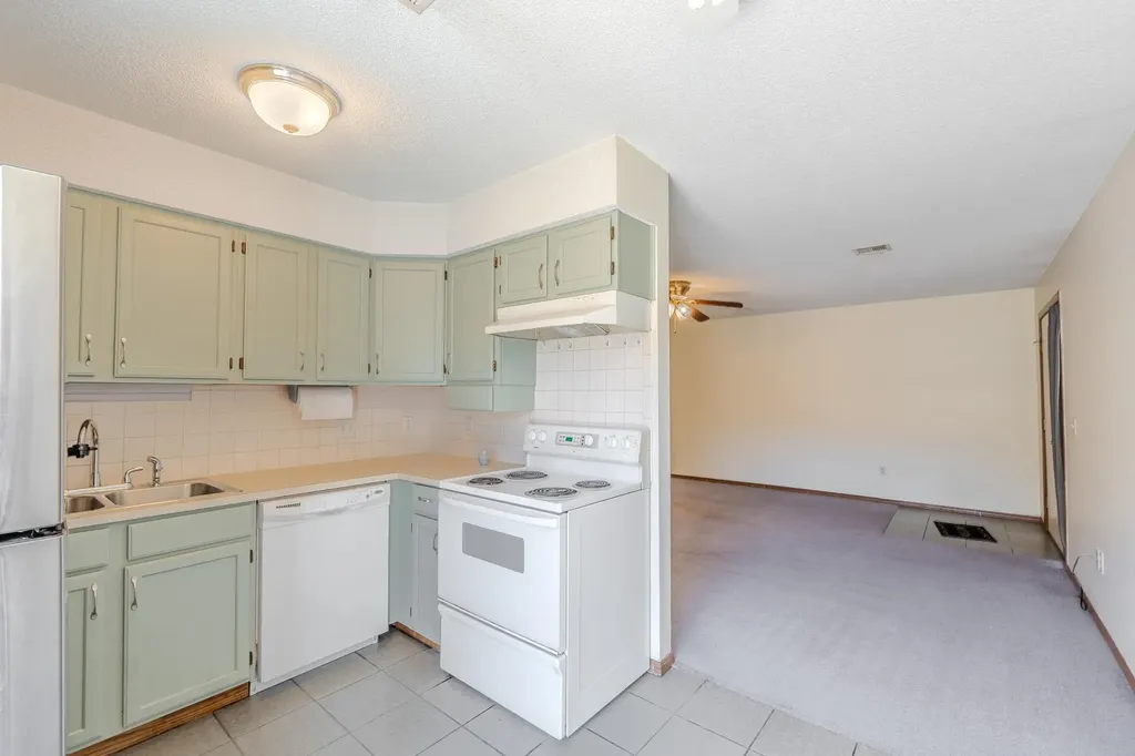 207 S Westview Drive Derby KS 67037