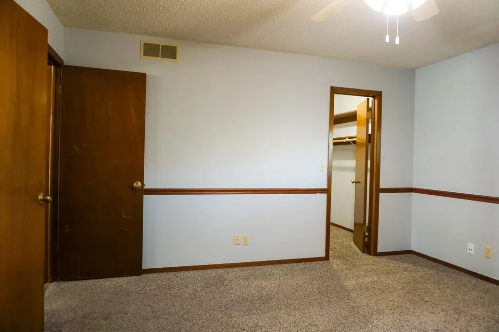 8967 Funston Wichita KS 67207