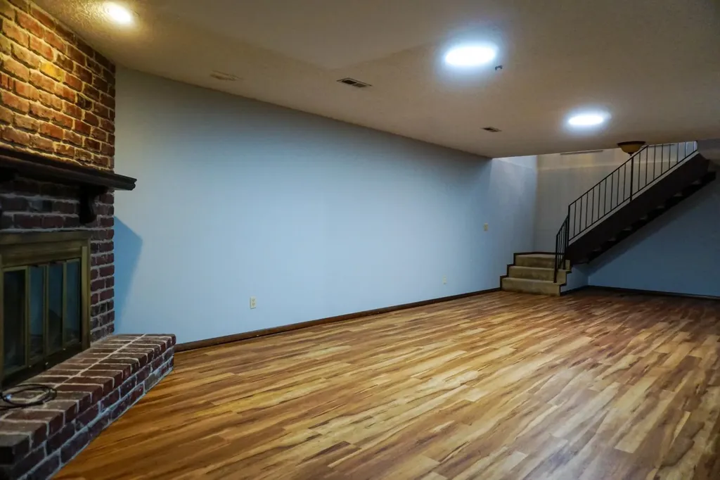8967 Funston Wichita KS 67207