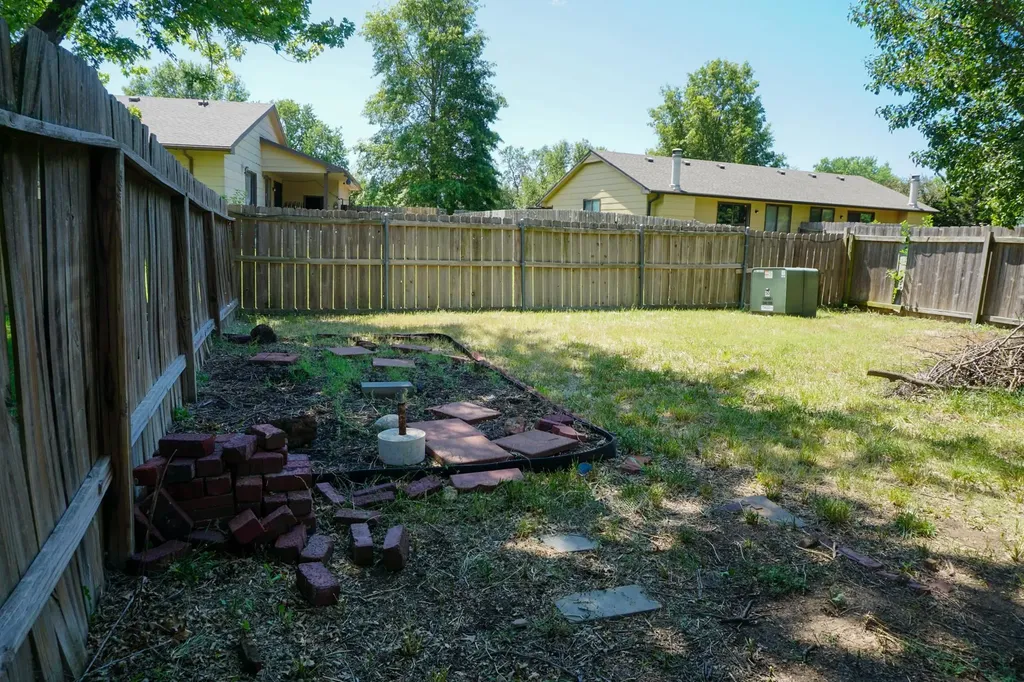 8967 Funston Wichita KS 67207