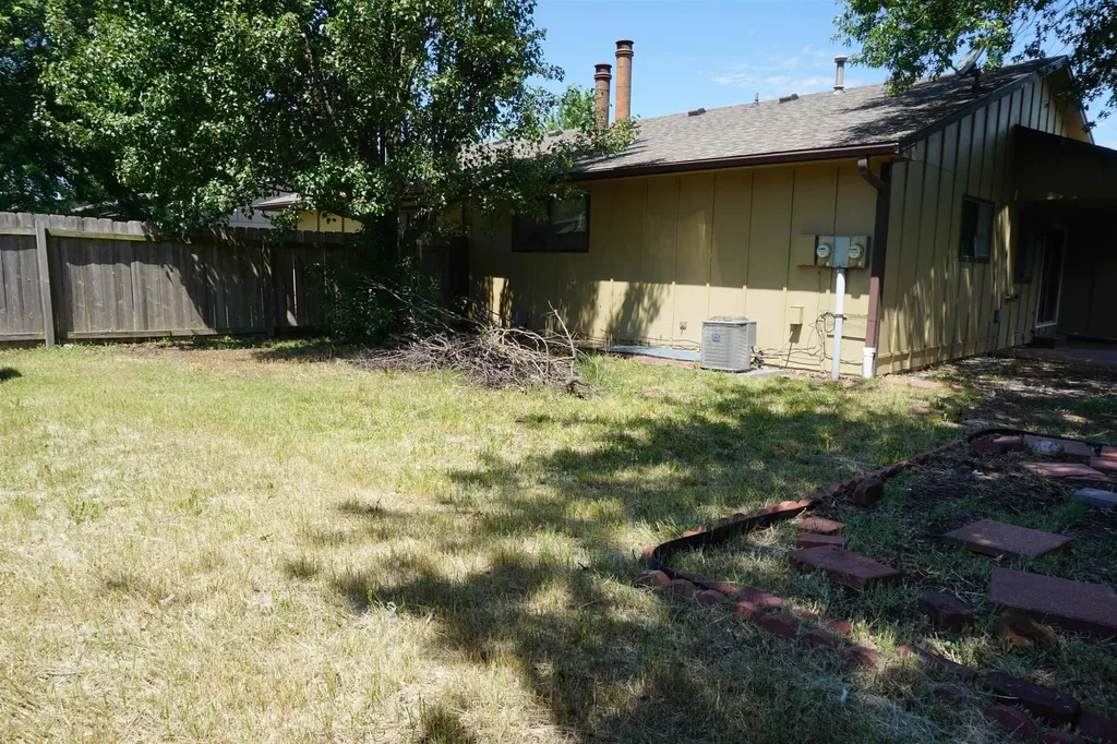 8967 Funston Wichita KS 67207