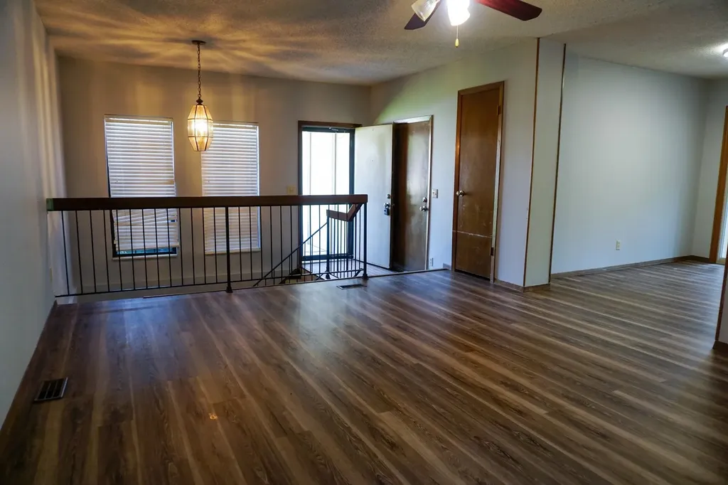 8967 Funston Wichita KS 67207