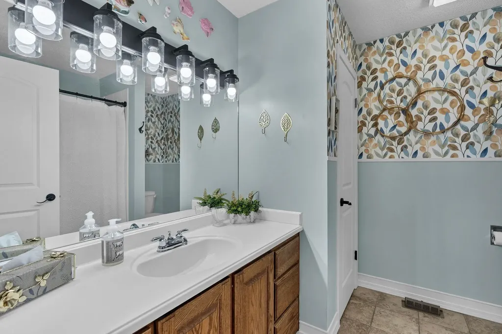 1713 E Cresthill Road Derby KS 67037