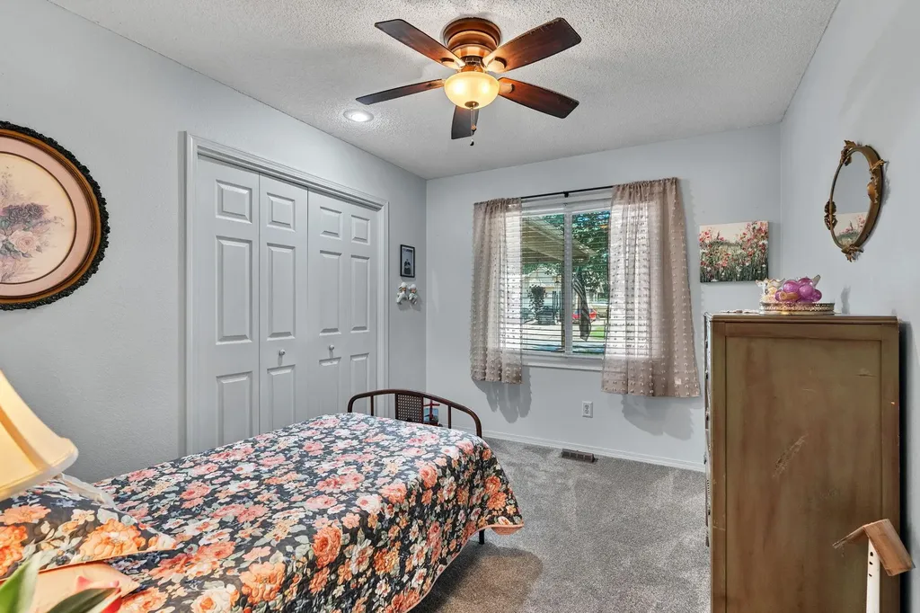 1713 E Cresthill Road Derby KS 67037