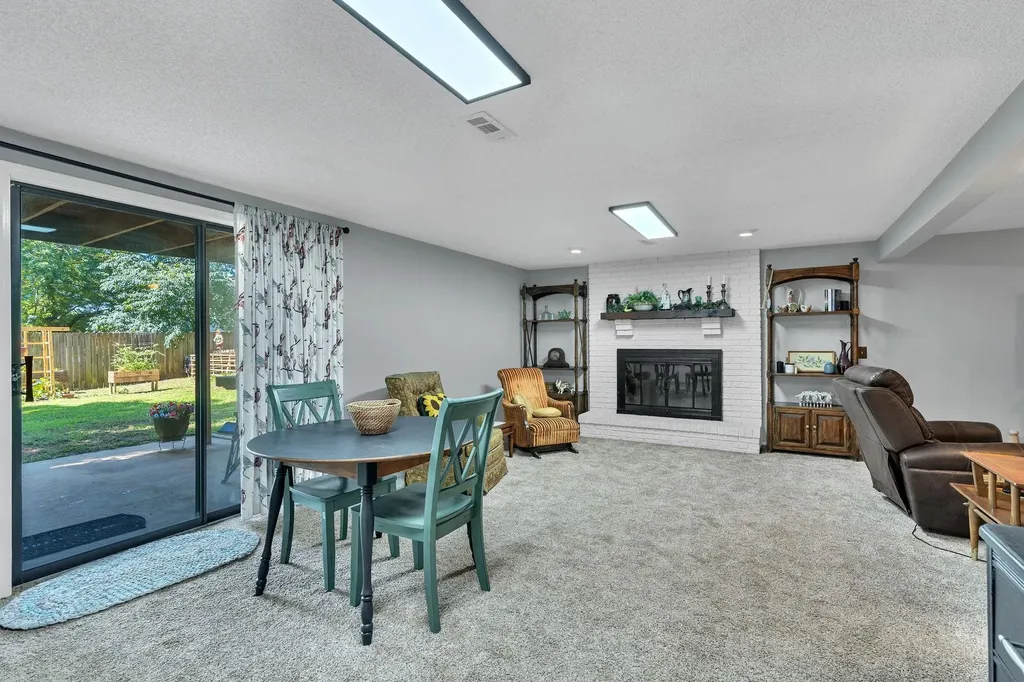 1713 E Cresthill Road Derby KS 67037