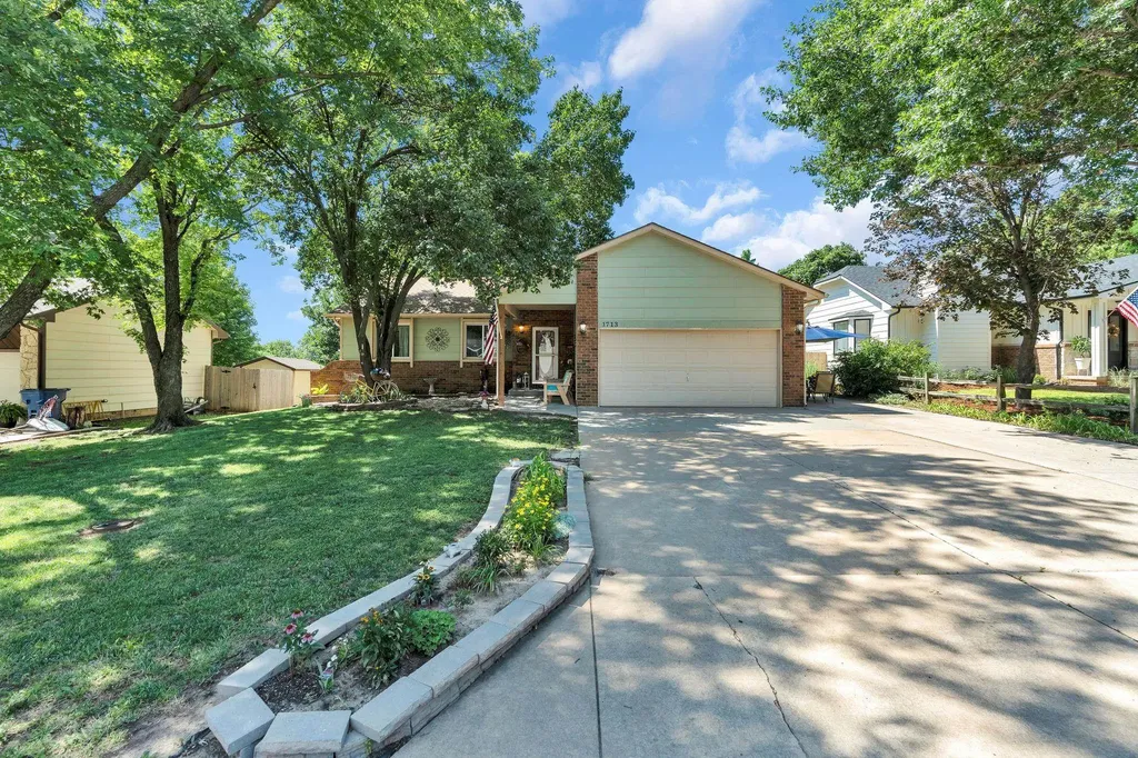 1713 E Cresthill Road Derby KS 67037