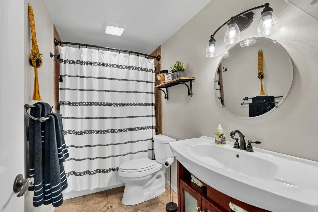 1713 E Cresthill Road Derby KS 67037