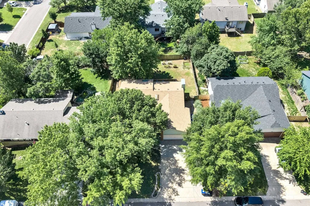 1713 E Cresthill Road Derby KS 67037
