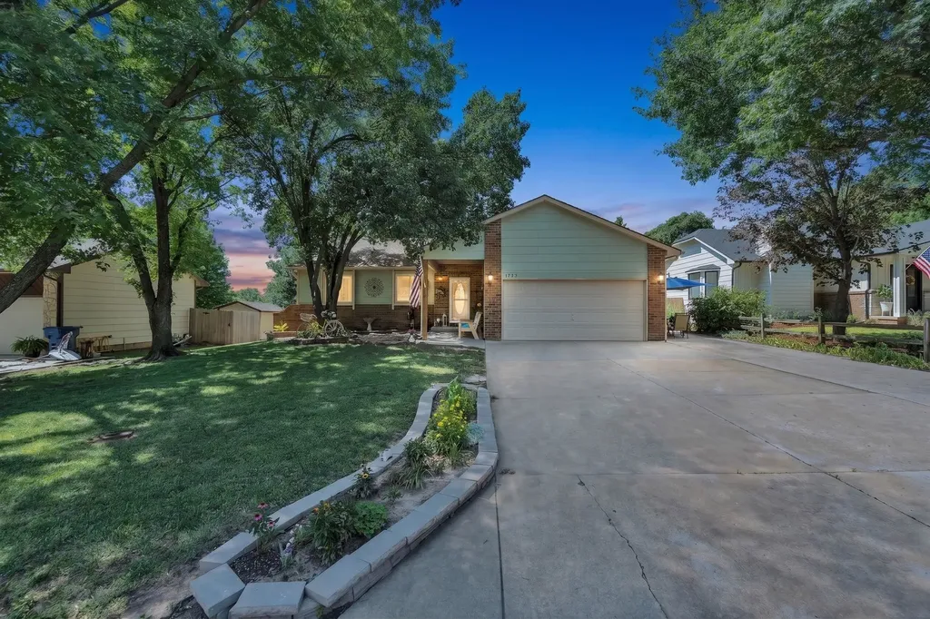 1713 E Cresthill Road Derby KS 67037