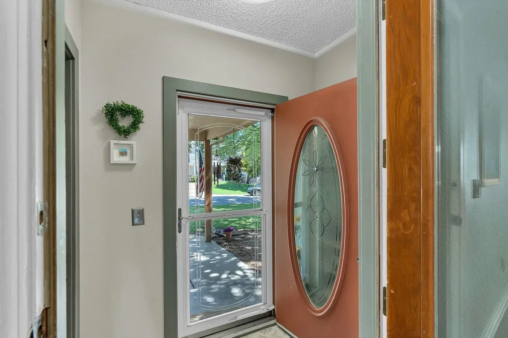 1713 E Cresthill Road Derby KS 67037