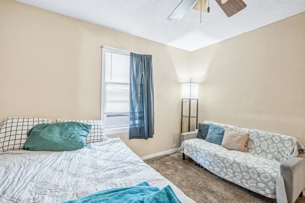 1513 N 3rd Arkansas City KS 67005-1527