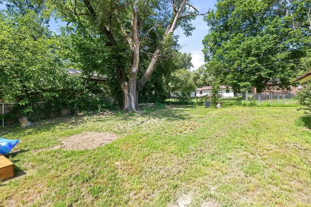 1513 N 3rd Arkansas City KS 67005-1527