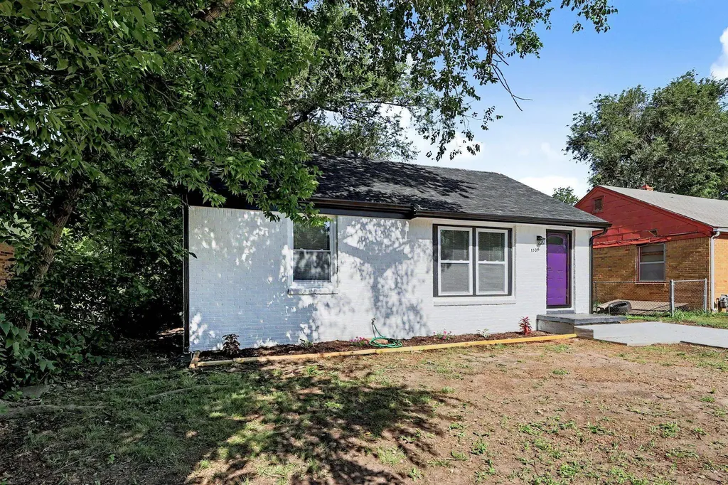 1937 N Piatt Avenue Wichita KS 67214-1831
