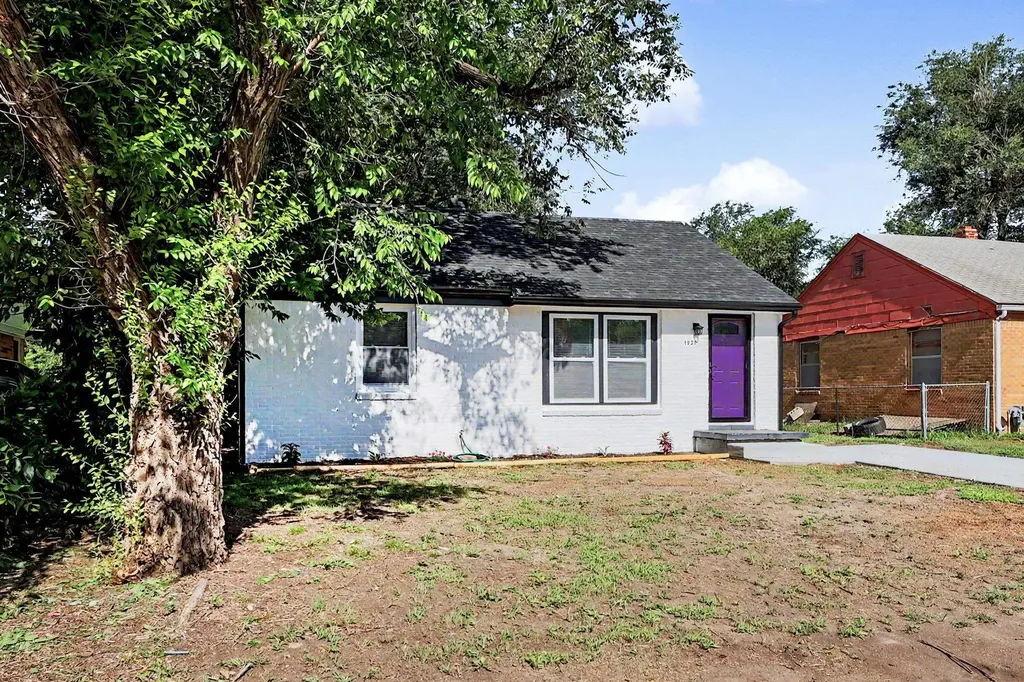 1937 N Piatt Avenue Wichita KS 67214-1831