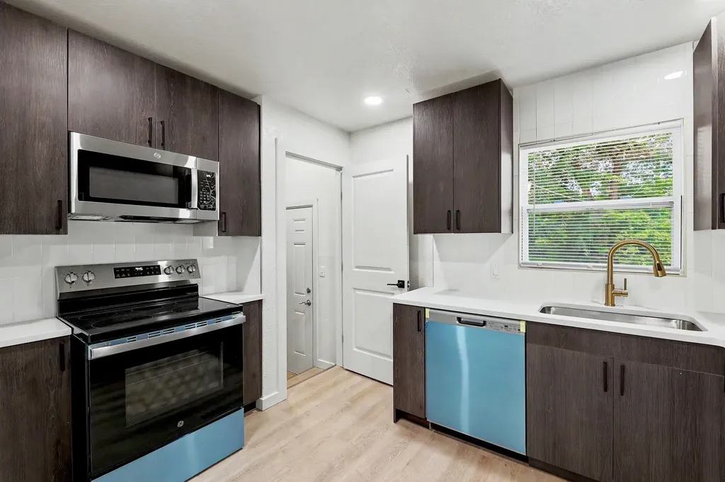 1937 N Piatt Avenue Wichita KS 67214-1831