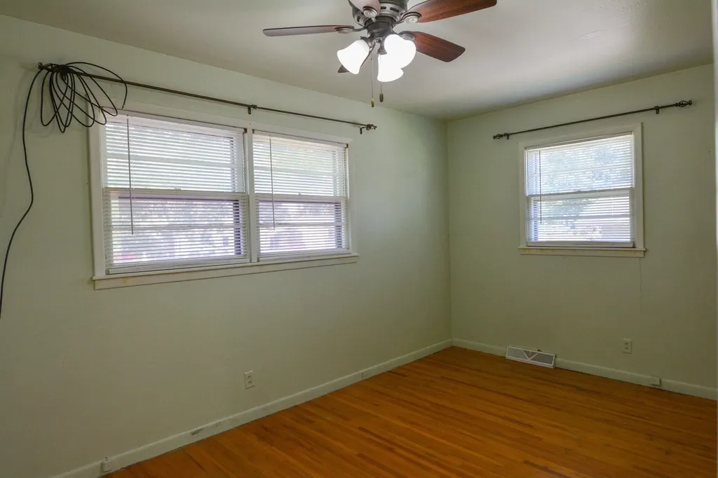 536 N Meeds Drive Valley Center KS 67147
