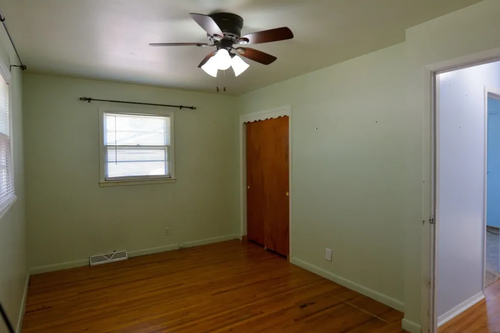 536 N Meeds Drive Valley Center KS 67147