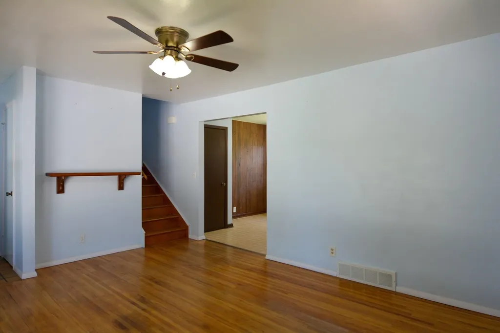 536 N Meeds Drive Valley Center KS 67147