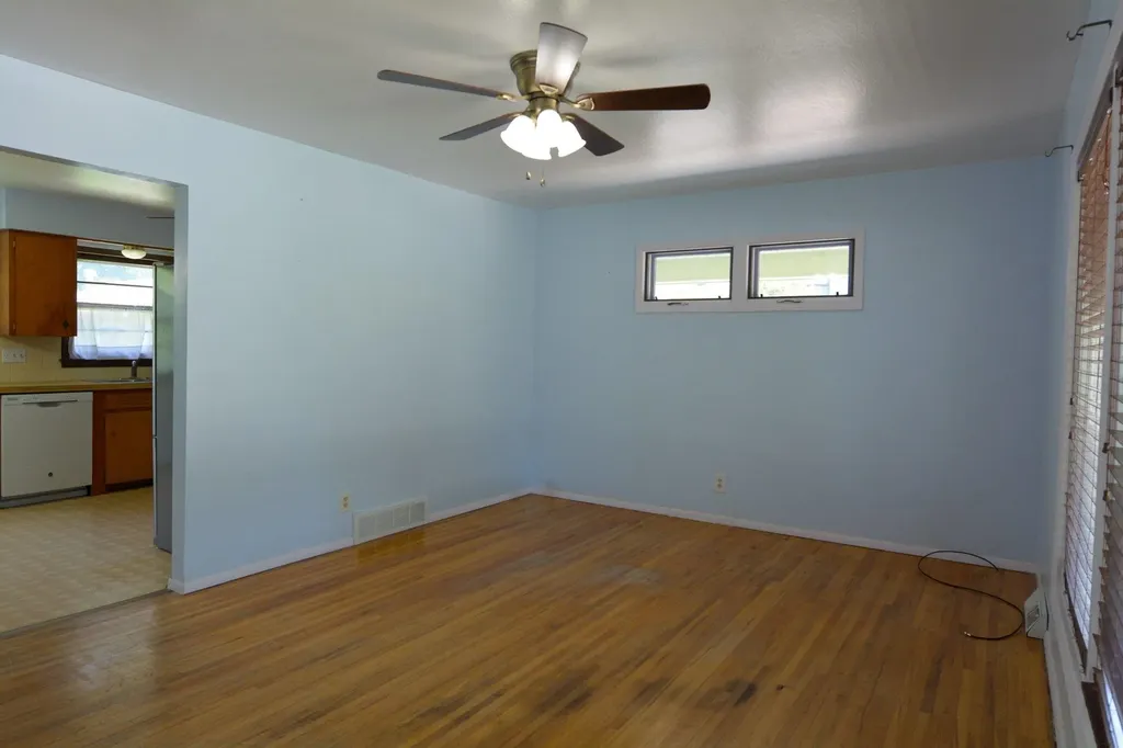 536 N Meeds Drive Valley Center KS 67147