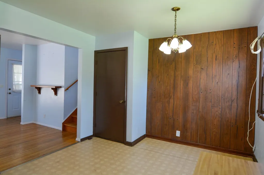 536 N Meeds Drive Valley Center KS 67147