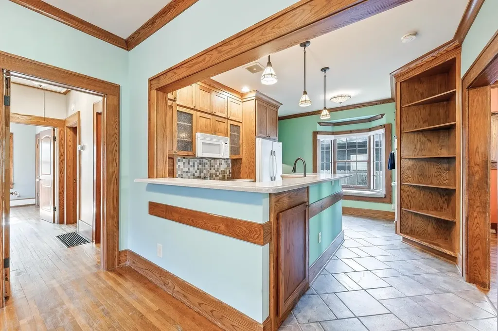 242 S Volutsia Avenue Wichita KS 67211-2040