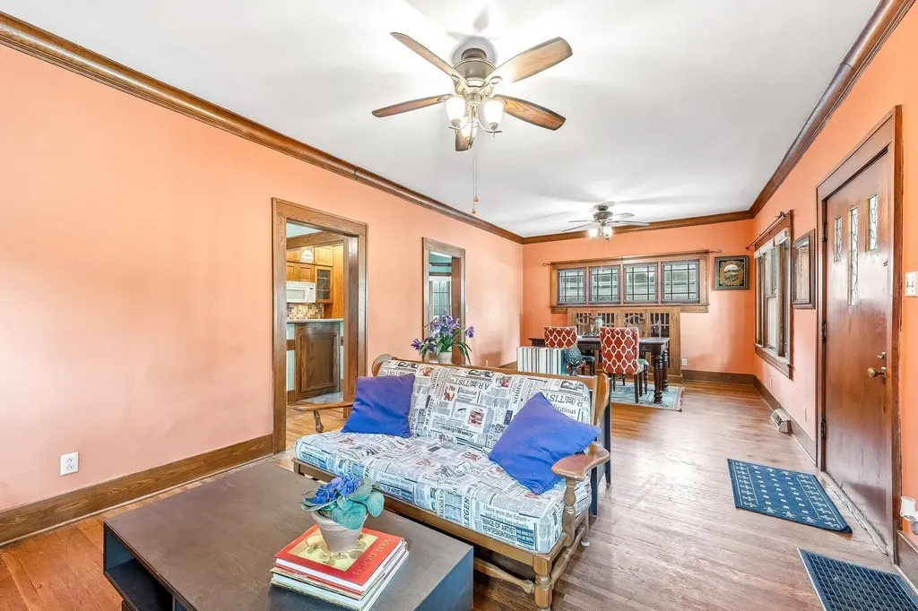 242 S Volutsia Avenue Wichita KS 67211-2040