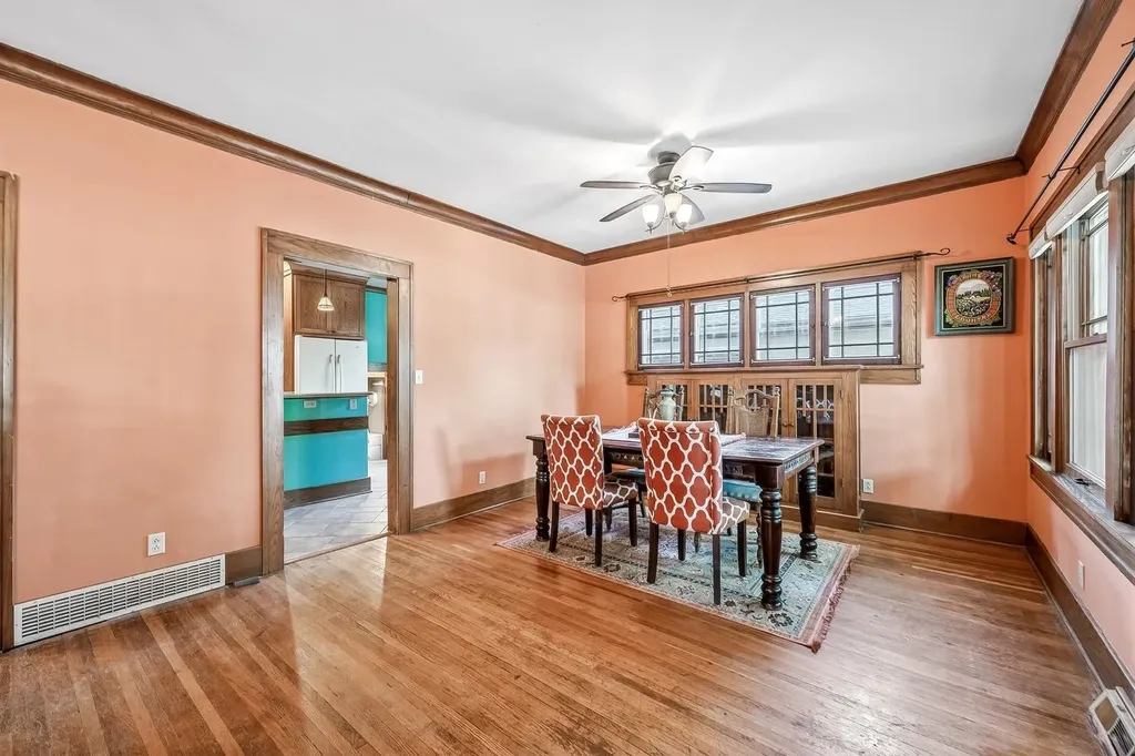 242 S Volutsia Avenue Wichita KS 67211-2040