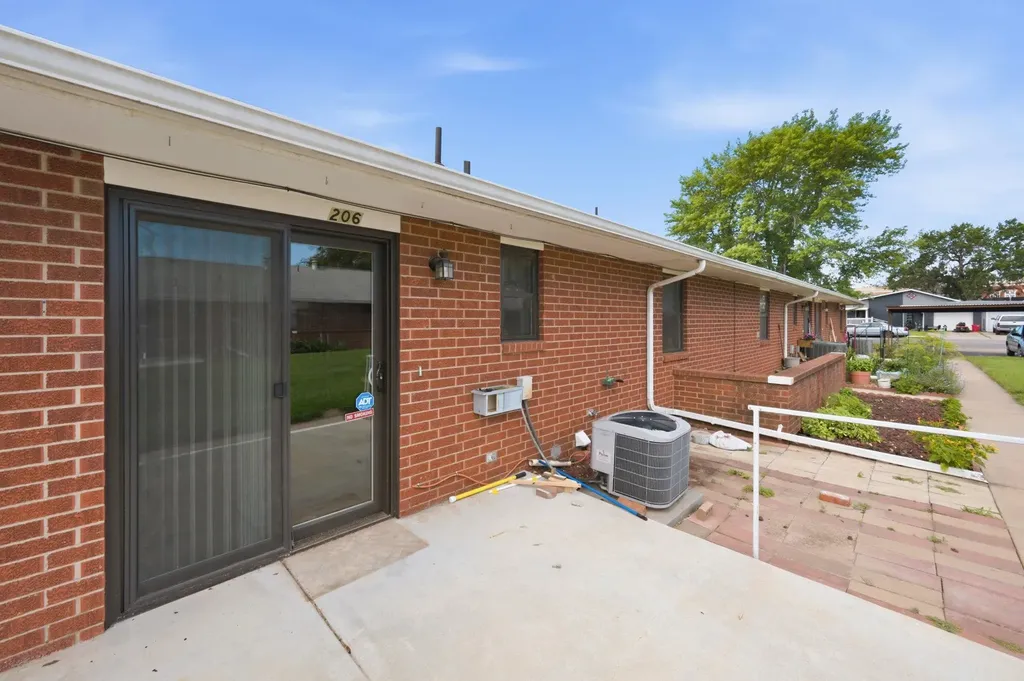 206 E 1st Avenue Cheney KS 67025