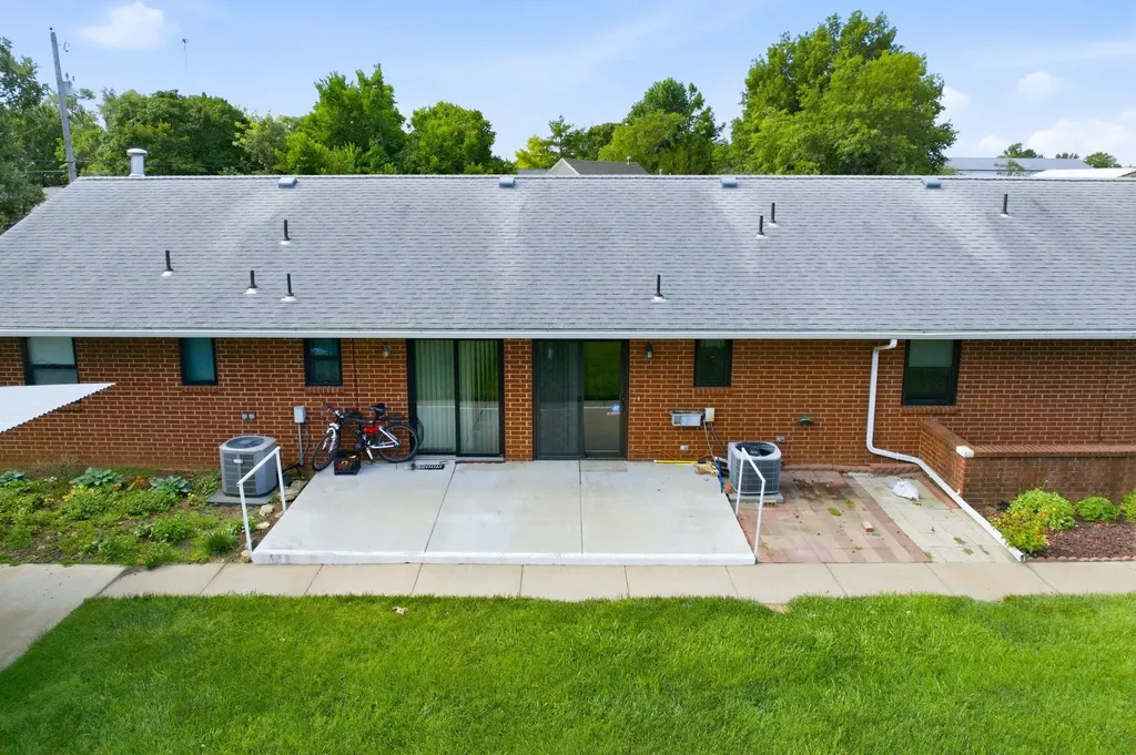 206 E 1st Avenue Cheney KS 67025