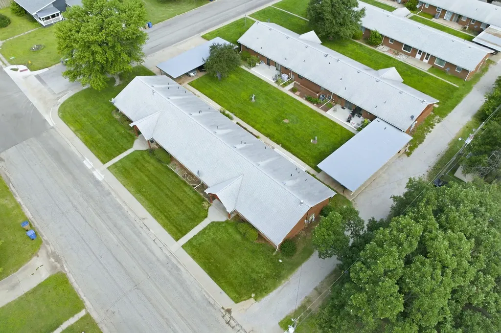 206 E 1st Avenue Cheney KS 67025