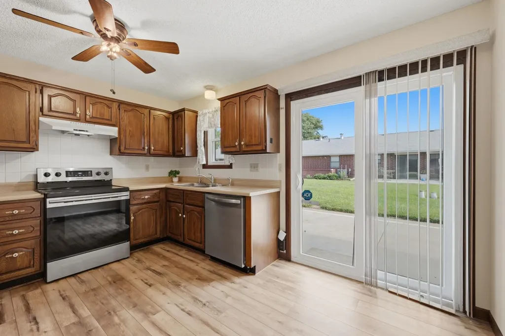 206 E 1st Avenue Cheney KS 67025