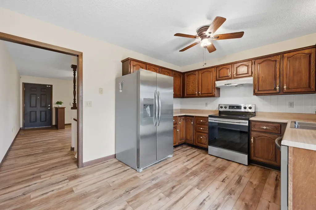 206 E 1st Avenue Cheney KS 67025