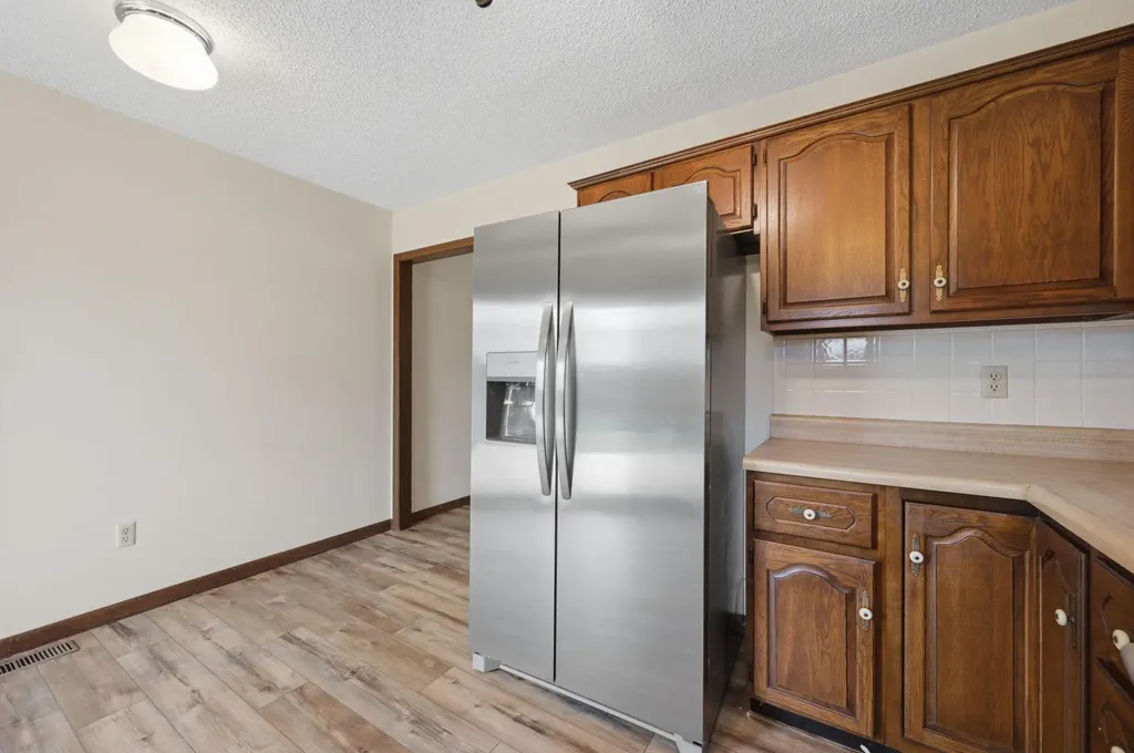 206 E 1st Avenue Cheney KS 67025