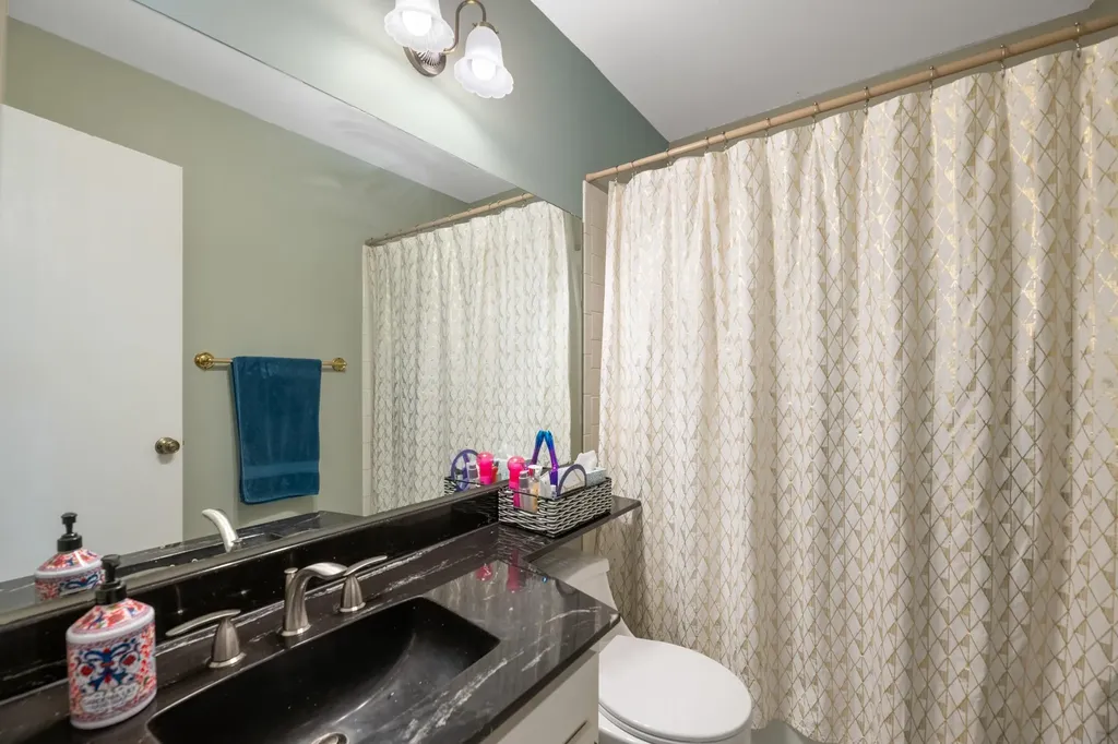 8419 E Harry Street Wichita KS 67207