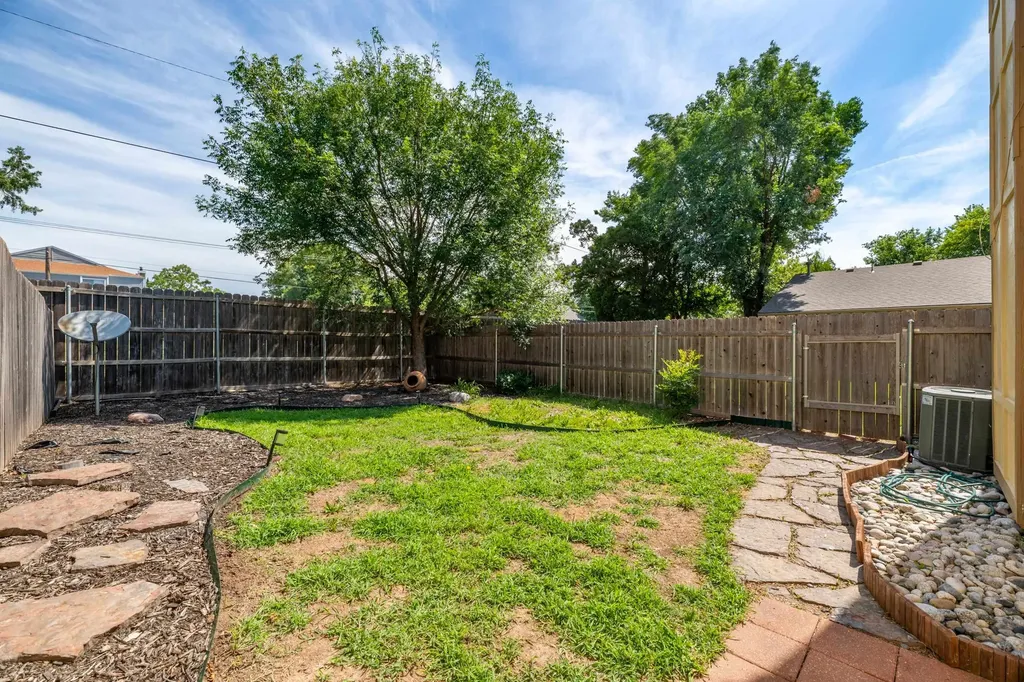 8419 E Harry Street Wichita KS 67207