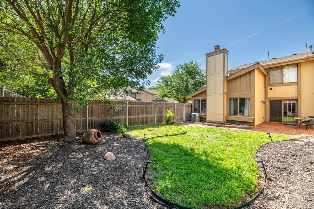 8419 E Harry Street Wichita KS 67207