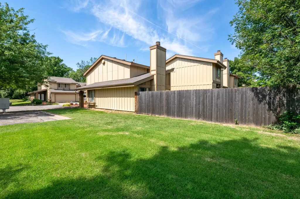 8419 E Harry Street Wichita KS 67207